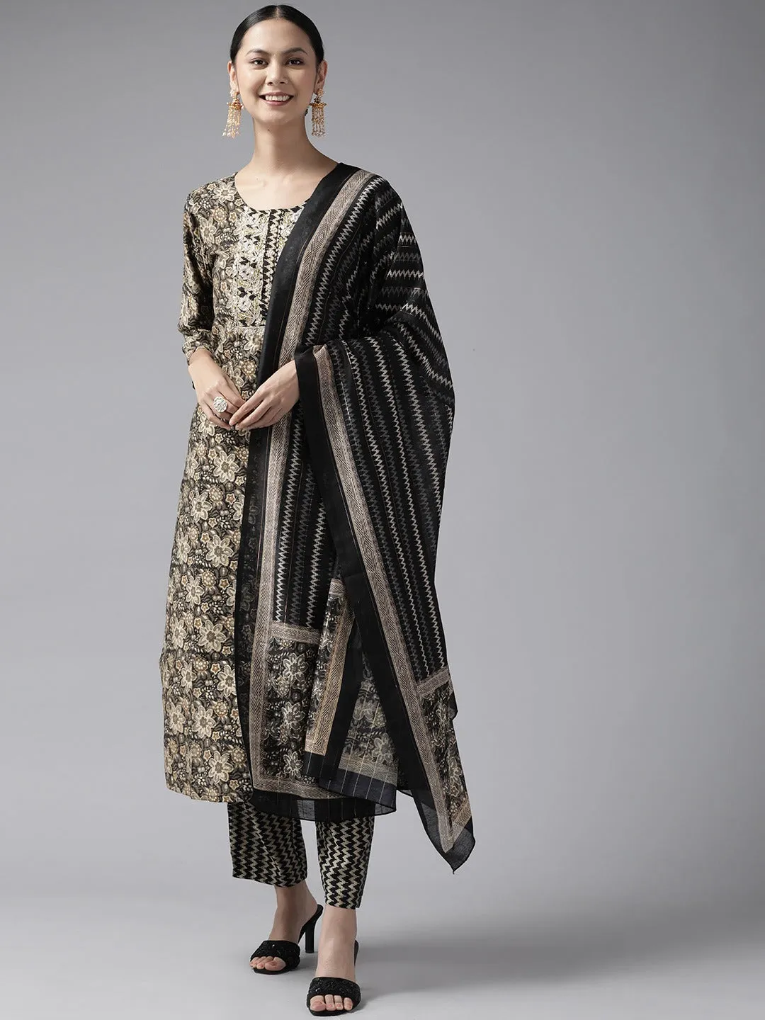 Black Gotta Patti Dupatta Set