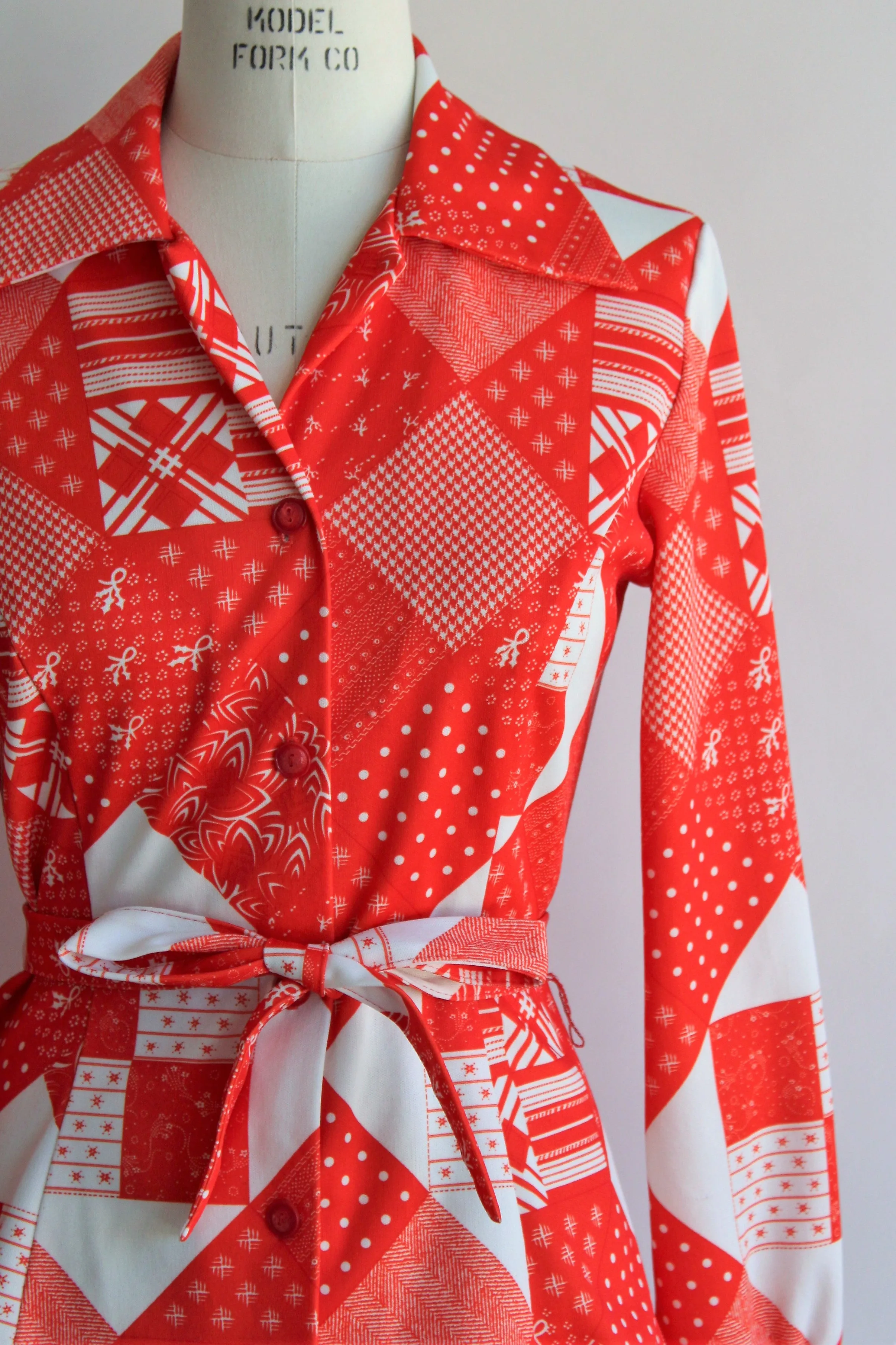 Vintage 1970s Button Down Blouse with Tie Belt