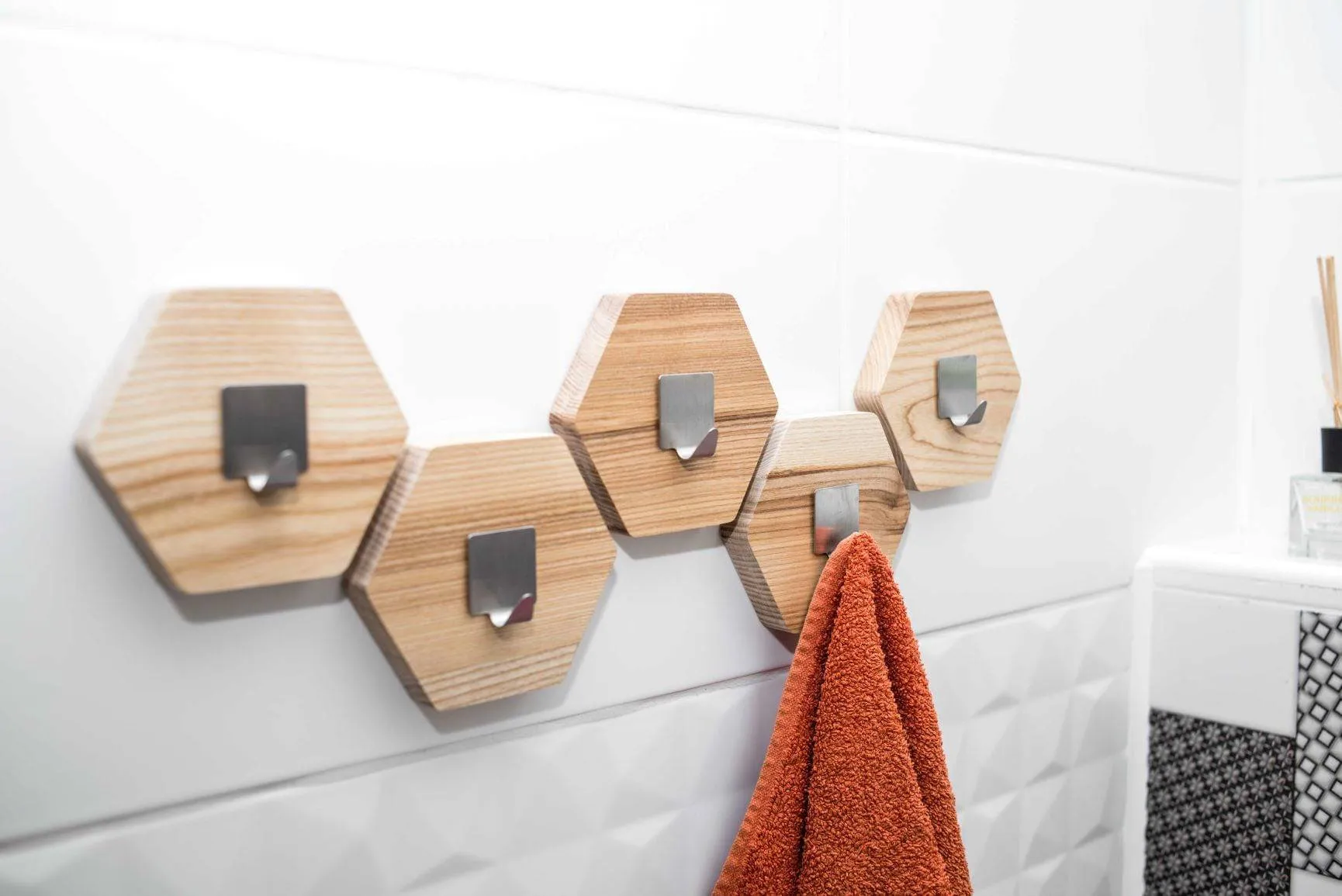 Wood wall hook bathroom towel rack