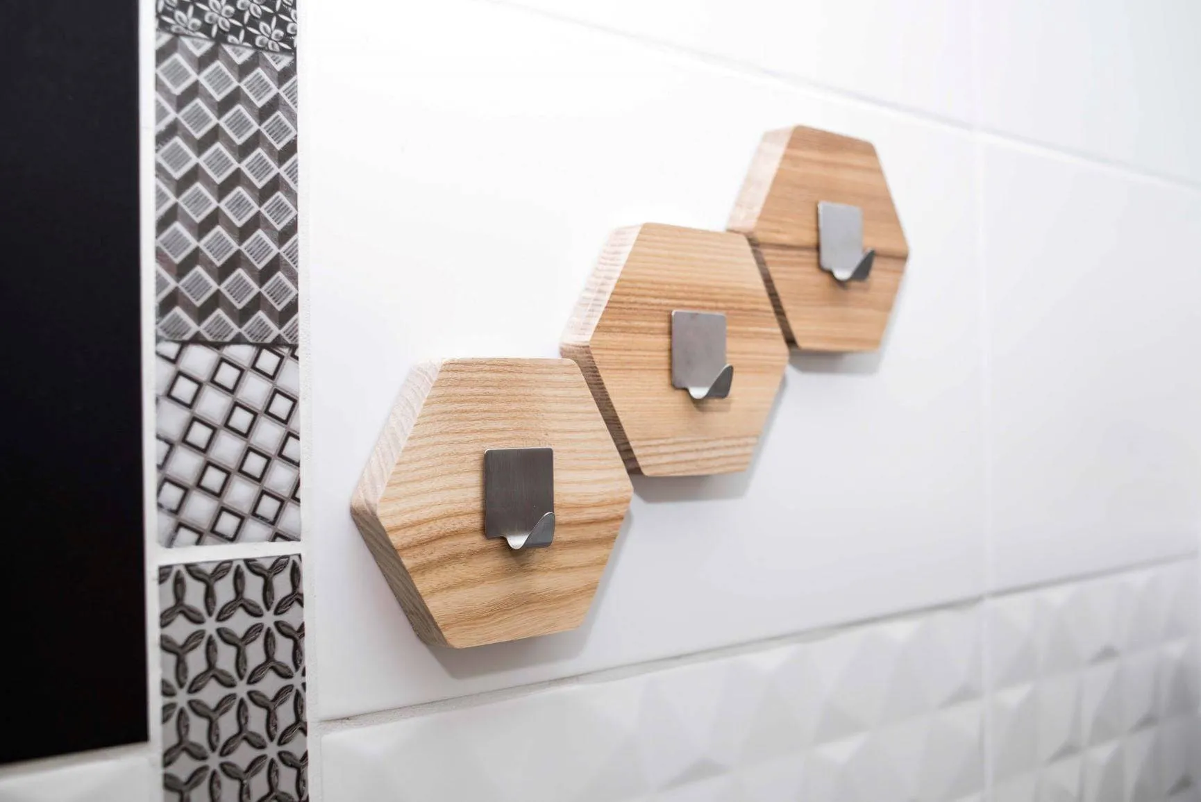 Wood wall hook bathroom towel rack